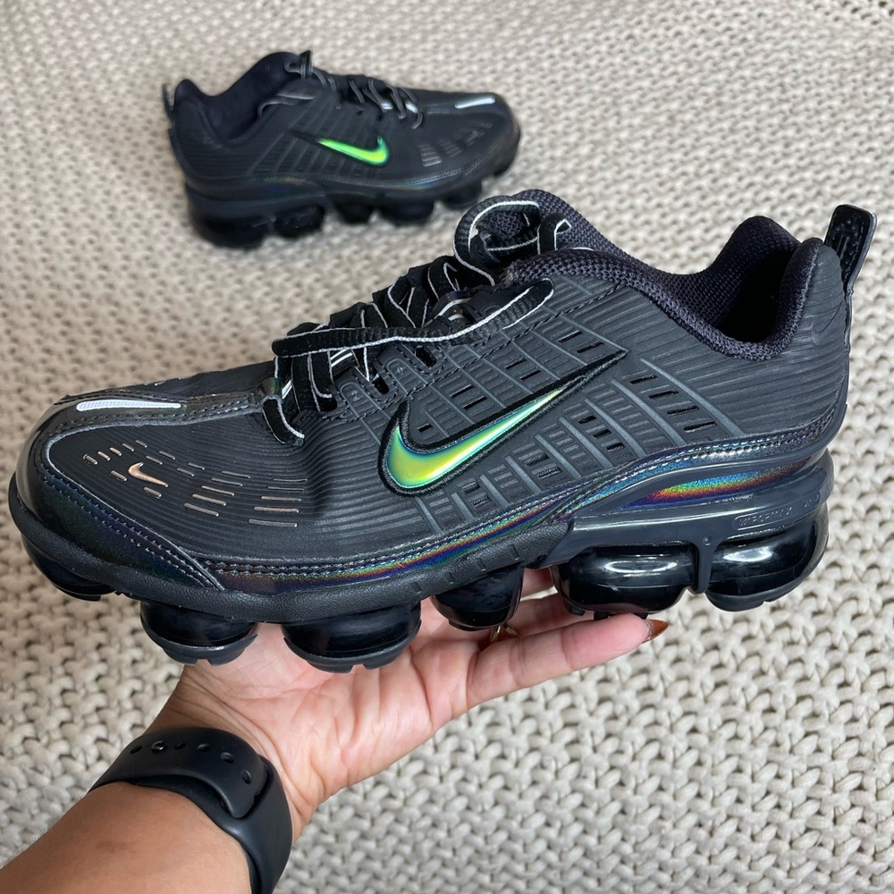 Nike Vapor Max 360 Sneakers